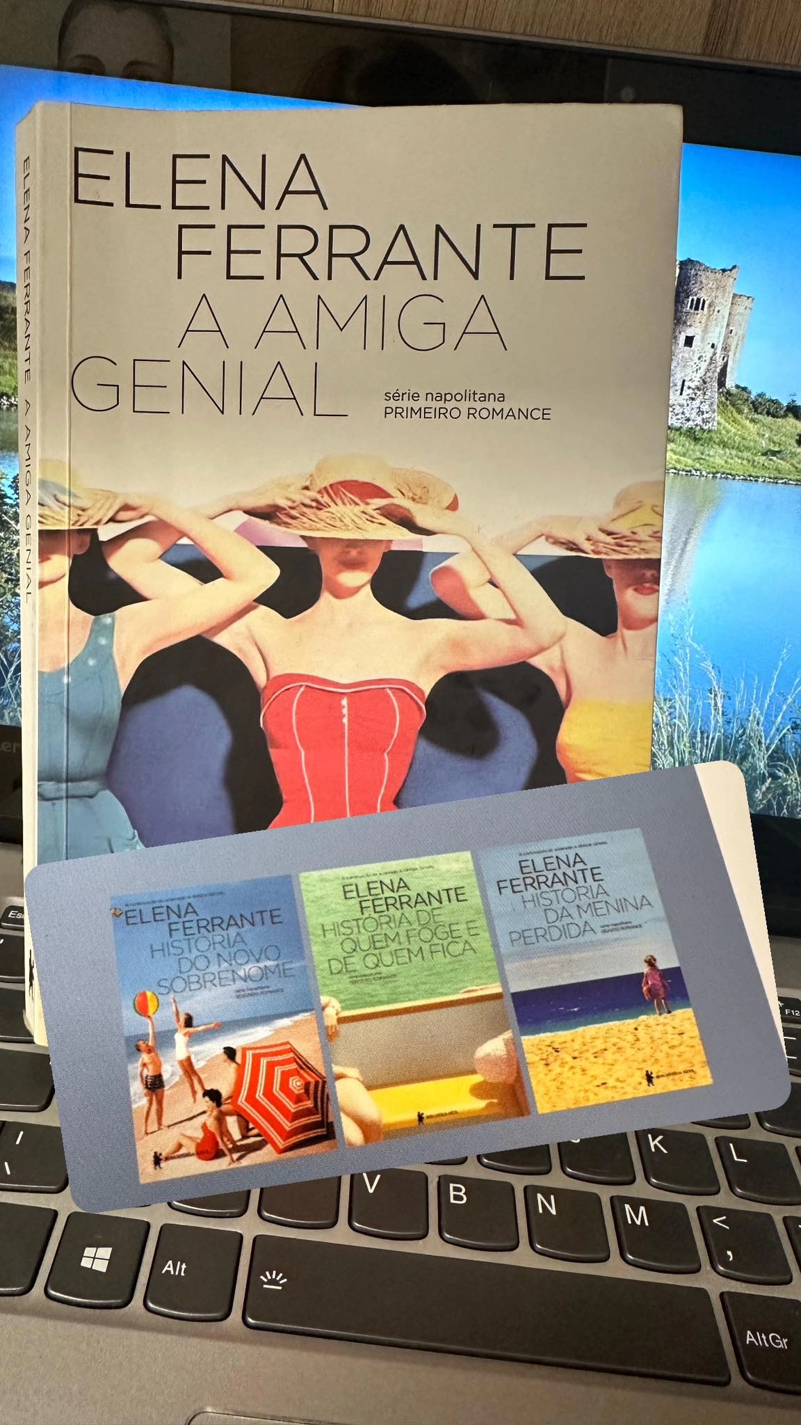 A amiga genialElena Ferrante