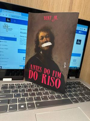 Antes do fim do riso/ Bert jJr - ed Oitoemeio